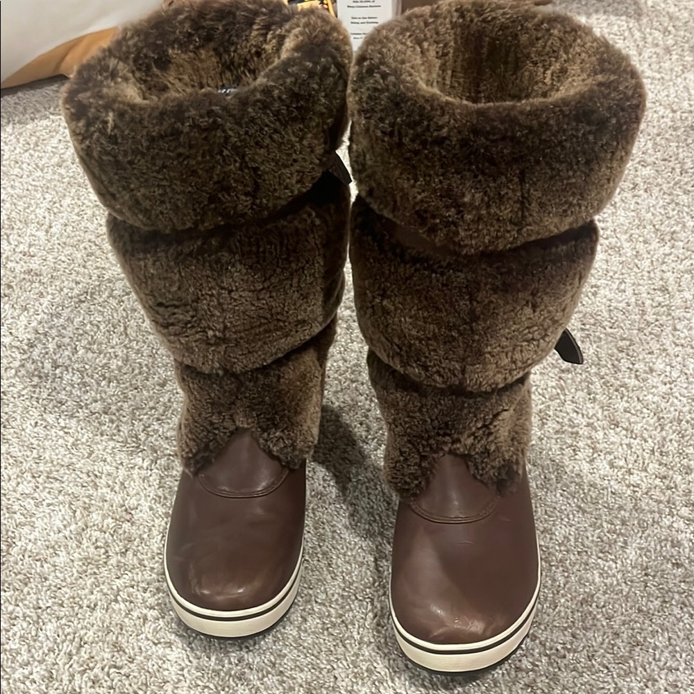 UGG Brown Winter Boots with Faux Fur Trim